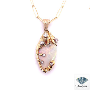 5.10 CT Marquise Double Cabochon Fashion Pendant in 18kt Yellow Gold.